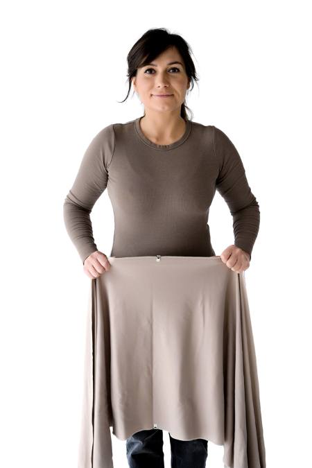 Step 1: Grab stretchy wrap by end