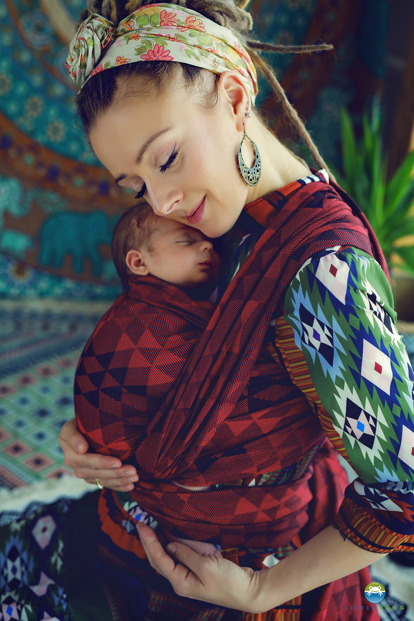 Baby Sling Ruby Illusion size 7 / 2nd grade