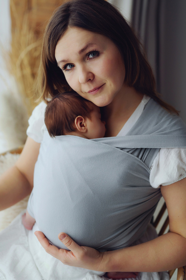 Écharpe extensible Misty Grey DEMO – gris clair en coton pour bébé dès la naissance