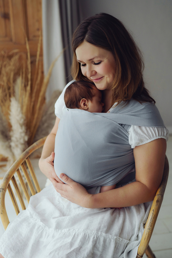Écharpe extensible Misty Grey DEMO – gris clair en coton pour bébé dès la naissance
