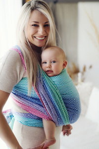 Baby Sling Aurora Cube size 8