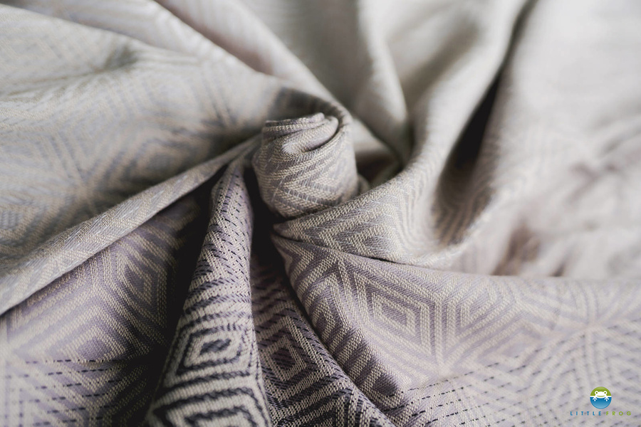 Baby Sling TENCEL™ Smokey Cube size 4/2nd quality