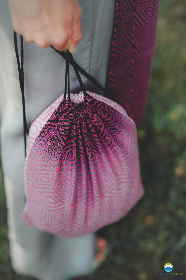 Drawstring Bag for wrap/sling - TENCEL™ Peony Cube