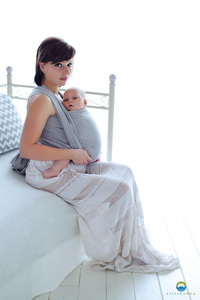 Little Frog Baby Sling - Grey Cube size 9