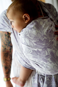 Baby Sling Lotus Bloom size 5