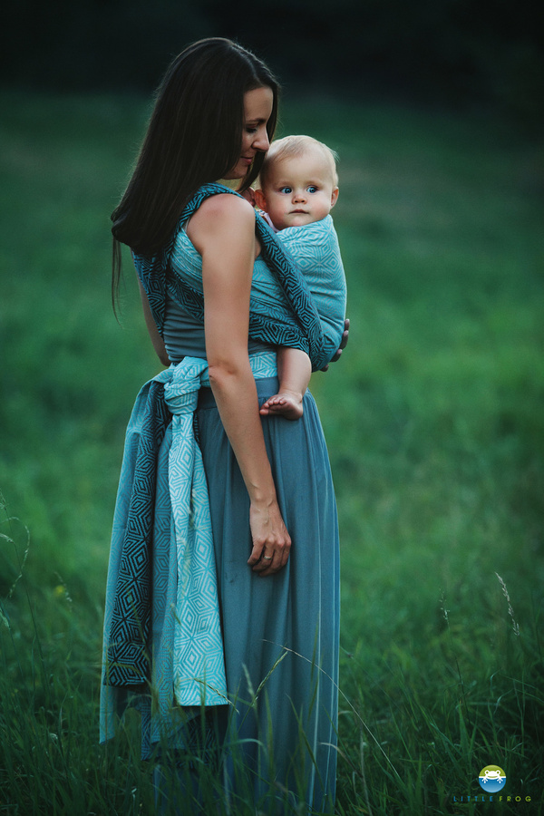 Little Frog Baby Sling - Stormy Cube size 8