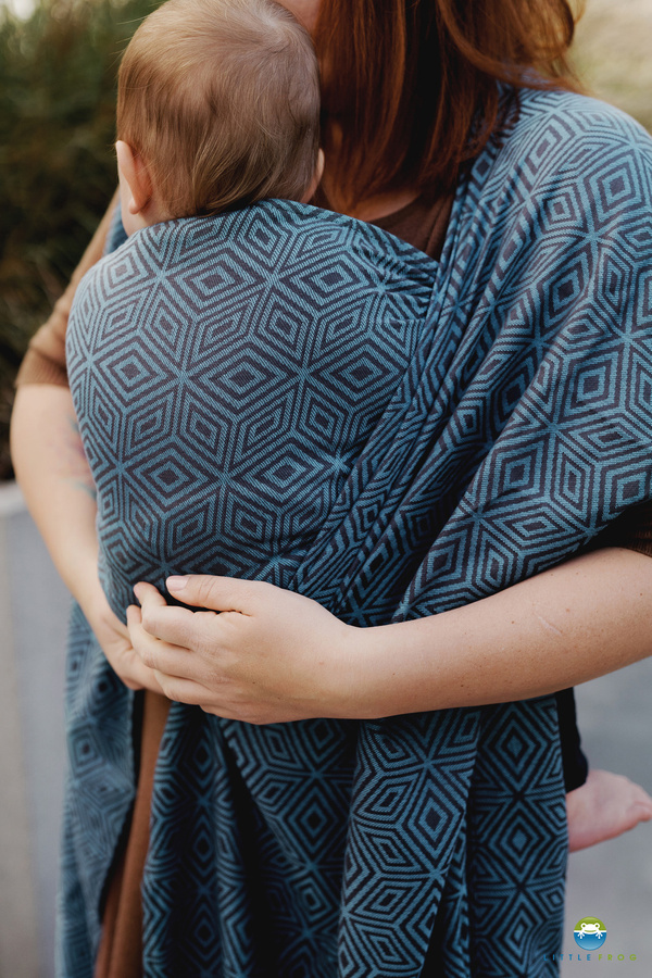 Baby Sling Cloudy Cube size 4