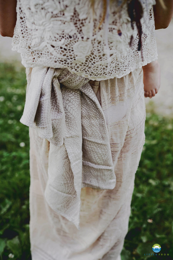 Little Frog jacquard wrap - Natural Wildness - size 5 (4,2 m)2nd qualit