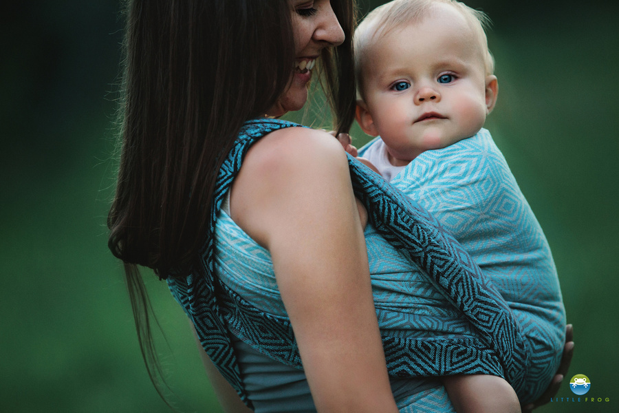 Little Frog Baby Sling - Stormy Cube size 8