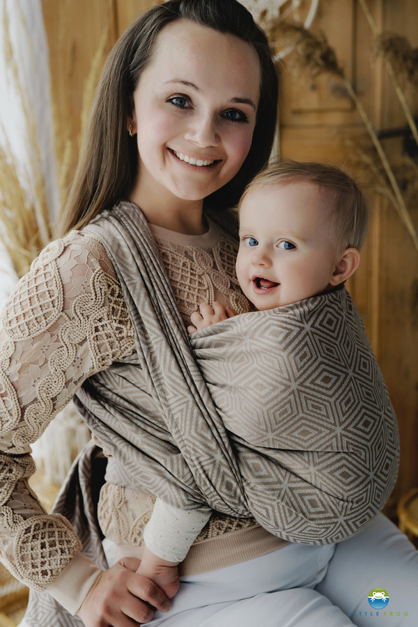 Baby Sling Nutty Cube size 6