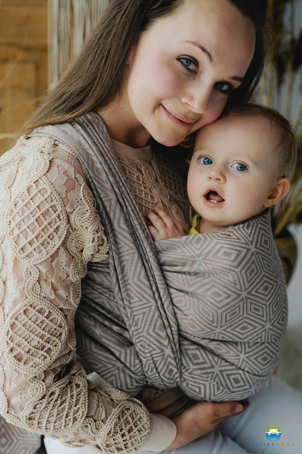 Baby Sling Nutty Cube size 6