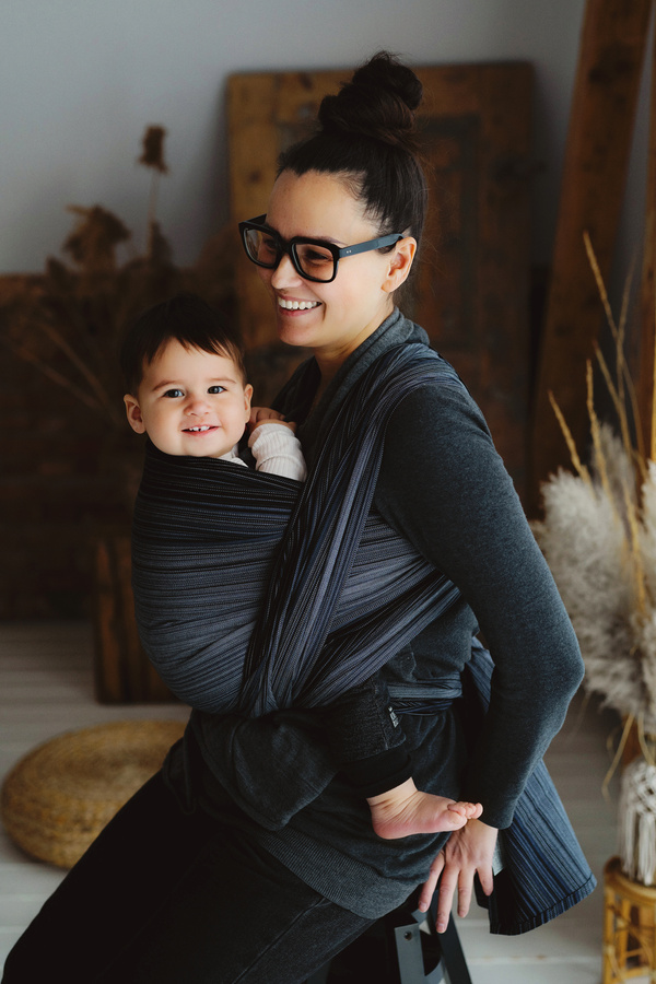Black Hematite baby wrap – a classic choice for parents, size 6