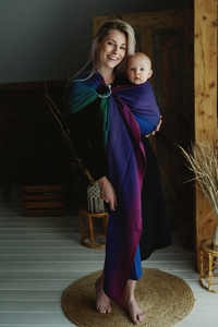 Colourful ring sling Zircon M – a popular and affordable choice for starting babywearing