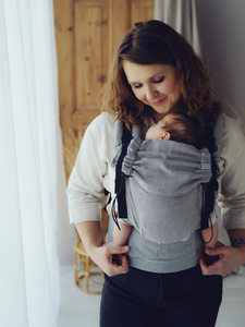 Porte-bébé ergonomique Prime Zen Path – Noir et Blanc avec Coton Recyclé
