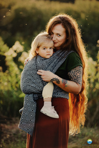 Baby Sling Inky Cube size 8