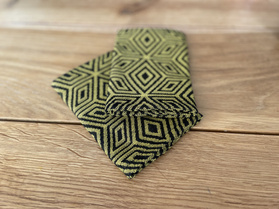 Protège-bretelles pour porte-bébé - Golden Cube